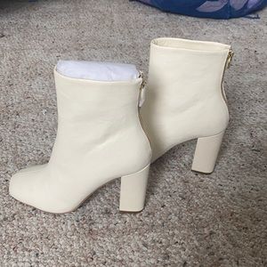 Joie Off White Leather Boots